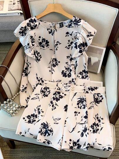 GlowEve CURVE Women's Elegant Casual Cap Sleeve Floral Print Blouse And Shorts 2-Piece Set Ruffle Sleeve Top And Shorts Flower Print Shorts Set