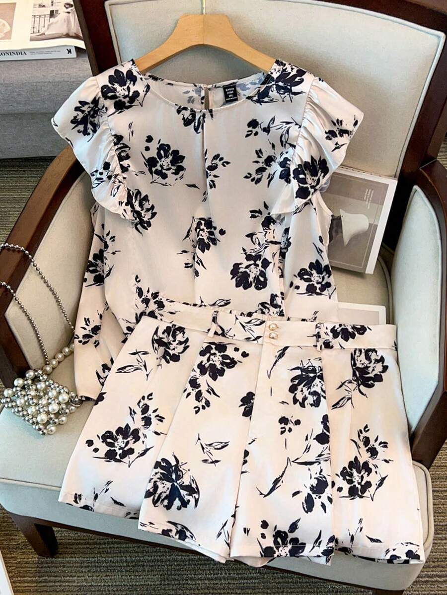 GlowEve CURVE Conjunto feminino elegante e casual de blusa com estampa floral e shorts, com mangas curtas. - Damasco - Ver 1