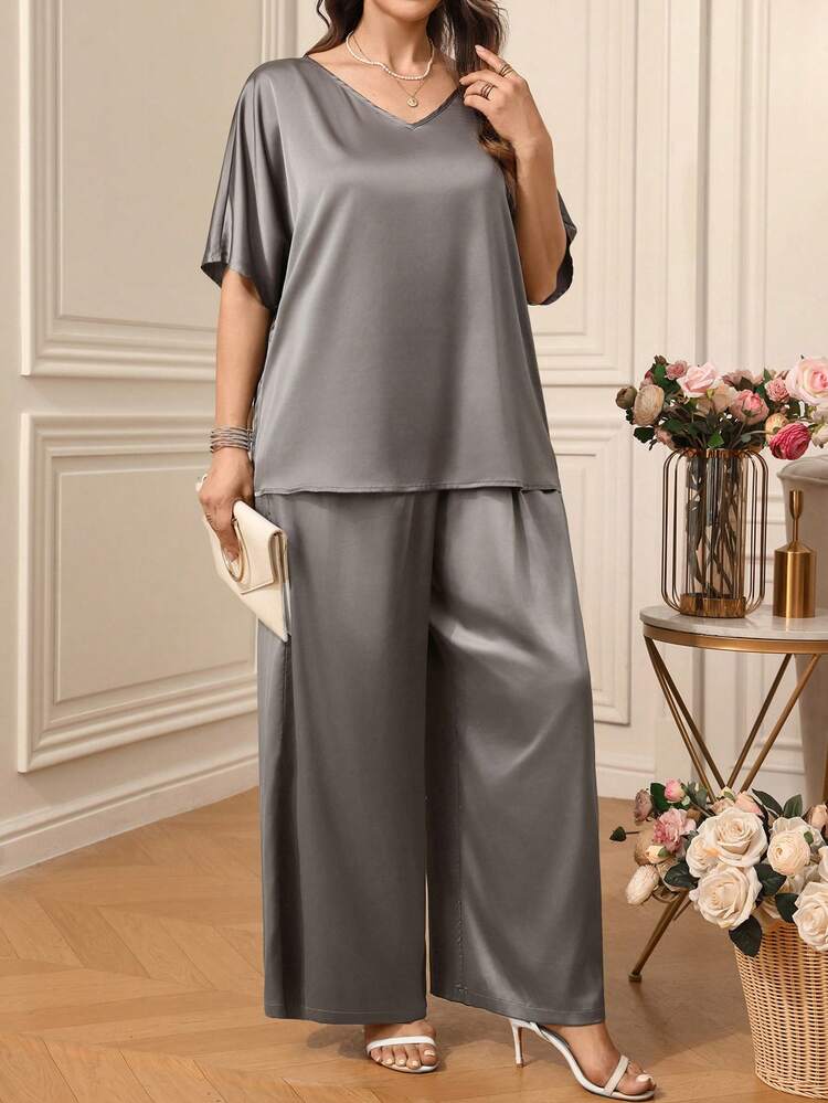 Plus Size Elegant Solid Color V-Neck Short Sleeve Top And Pants 2-Piece Set, Summer\Summer\Elegant, Summer Outfits Blouse And Pants Set 2 Piece Casual Sets Woman Two Piece Set Women Elegant Summer Outfits Elegant Women's Set  Formal Attire For Women Women Suit Sets Pants Suits For Woman Elegant Women Clothes Sets Summer Outfits For Women  Beach Outfit For Women  Casual  Vacation Outfits Women Country Concert Outfit Peplum