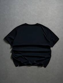 Manfinity Hypemode Men's Minimalist Printed Round Neck Short Sleeve T-Shirt - Black - View 2