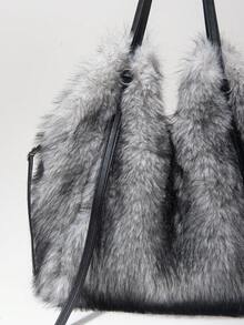 ROMWE Grunge Punk 女士单肩包，流浪包，毛绒包，仿皮草，毛绒，毛绒绒，时尚，个性，百搭，街头风，甜美酷女孩，辣妹，Y2K，朋克，秋冬款（随机图案） - 黑與白 - 查看 4