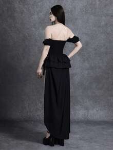 Glisette Vestido elegante con hombros descubiertos, volantes en el bajo y corte asimétrico para primavera/verano 2026 - Negro - Ver 2