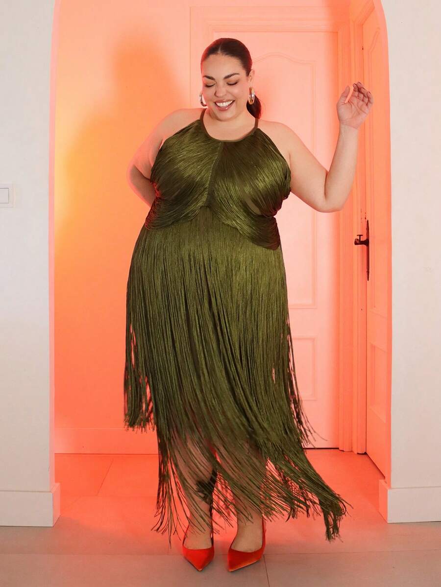 Pretty and Ole 圣诞限量版加大码女式绿色流苏绷带连衣裙，优雅修身显瘦高端派对长裙 - 軍綠色 - 查看 1