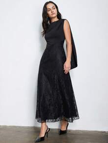 Aveloria Modichic Đầm satin đen trơn, lệch vai, xếp ly ở gấu đầm, phối ren tương phản, thiết kế thanh lịch cổ điển sang trọng, không tay. - màu đen - Xem 1