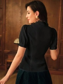 Vintamour Áo sơ mi nữ cỡ lớn kiểu cổ điển thanh lịch, viền ren, tay phồng, cổ nơ, thích hợp cho mùa hè, lễ hội, nhạc đồng quê và các buổi hòa nhạc. - màu đen - Xem 6