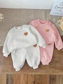 SHEIN 4件套新生女婴可爱卡通熊图案卫衣和裤子套装，秋冬 - 粉色 - 查看 9