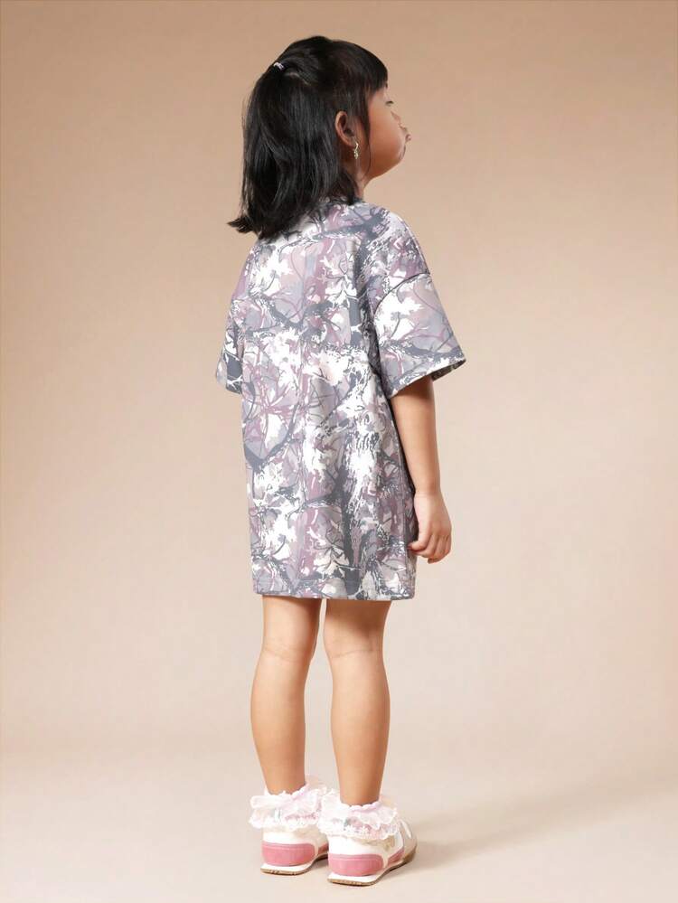 Abito T-shirt con stampa mimetica e numero