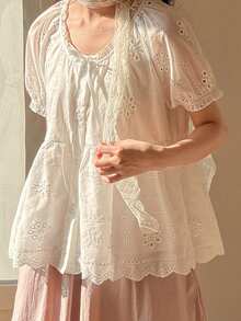 FRIFUL Áo kiểu nữ cổ tròn, thêu toàn thân, dáng rộng, có bèo nhún ở gấu áo, thích hợp mặc mùa hè. - trắng - Xem 1