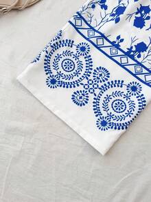 SHEIN Set da 2 pezzi per ragazze adolescenti, composto da una camicia bianca basic con nodo davanti e un tuta con scollo a V e stampa tropicale floreale, adatto per primavera/estate, casual, vacanze, spiaggia, pranzi fuori, campagna - Blu e Bianco - Visualizzare 7