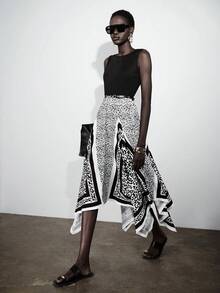 Lumivelle Women's New Round Neck Ribbed Knit Fabric Patchwork Leopard Print Asymmetrical Hem Casual Minimalist Fashion Dress, Spring/Summer - Multicolor - View 1