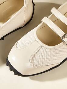 CUCCOO EASI 女士百搭简约搭扣休闲平底鞋 - 杏色 - 查看 2