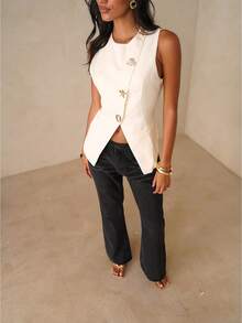 SHEIN Glamour 女士优雅金属纽扣开衩背心，适合通勤和夏季穿着 - 杏色 - 查看 1