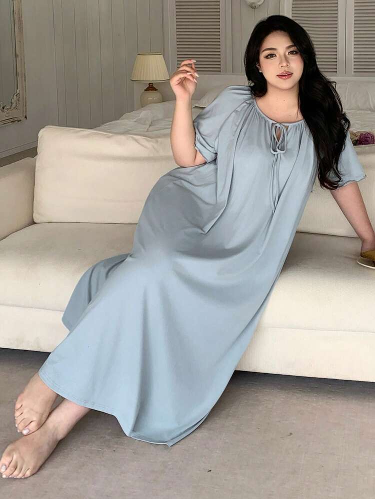 Dazy Plus Plus Size Solid Color Twist Ruched Round Neck Casual Short Sleeve Nightgown