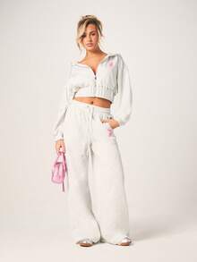 Missguided x Playboy 洛杉矶超大款短款全拉链连帽衫，带抽绳和粉色图案，休闲家居服 - 淺灰色 - 查看 3