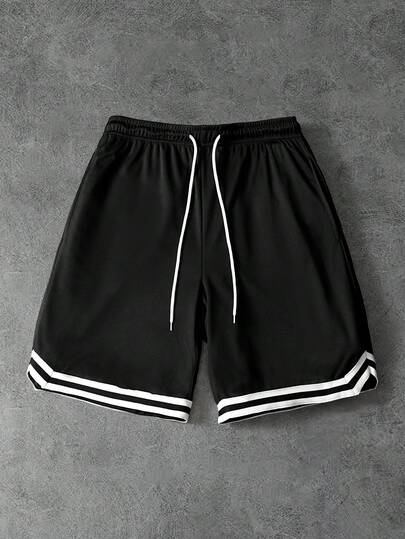 PAVTROS 男士街头学院风运动休闲装，INS风黑色休闲短裤，高街黑白撞色设计。宽松短裤采用抽绳设计，适合音乐节和日常穿着。