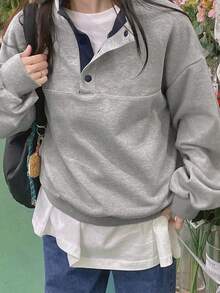 DAZY Áo nỉ chui đầu dài tay cổ bẻ màu tương phản dáng rộng thời trang dành cho nữ - Xám - Xem 4