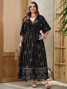 SHEIN LUNE 宽松蝙蝠袖连衣裙，休闲度假风，优雅西式长裙，适合大码女性，通体印花，波西米亚风，夏季装扮 - 彩色 - 查看 3
