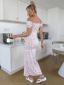 SHEIN Maternity Summer Vacation Style Ditsy Floral Off-Shoulder High Slit Hem Fitted Nursing Dress Maternity Dress Baby Shower Babyshower Dress Pregnancy Photoshoot Dress Bridal Shower Dress Sexy Maternity Dress - Multicolor - View 3