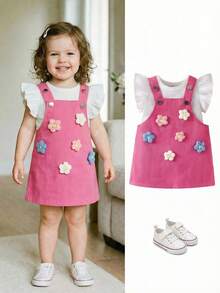 SHEIN Playful Pals Set de 2 piezas con blusa de manga acampanada de punto acanalado y vestido con tirantes de flores de ganchillo para niñas bebé, conjunto de verano casual y dulce con diseño de dibujos animados - Blanco - Ver 1