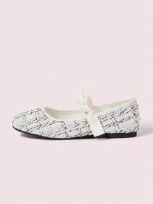 CUCCOO DOLLMOD Low Vamp Square Toe Mary Jane Shoes Women's Spring And Summer New Retro With Bow Dating Commuter Ballet Shoes Flat Bottom Women's Fashion Versatile Shoes - Off-white - View 2