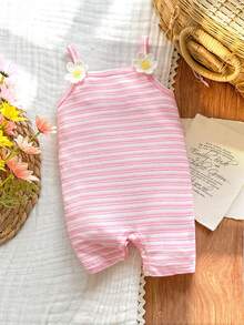 SHEIN Vintaside Kids 1件女婴彩虹条纹针织花卉3D网纱连体衣，舒适柔软休闲百搭，适合假日日常穿着，亮丽可爱的粉紫色夏季新品 - 粉色 - 查看 4