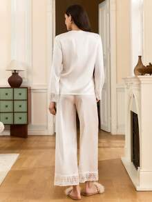 成熟简约浪漫优雅网纱刺绣蕾丝拼接长袖系带女士睡衣套装 - 白色 - 查看 2