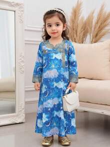 SHEIN 女嬰淺藍色與白色秋季端莊婚禮賓客裝，優雅 Jalabiya 連身裙，復古阿拉伯風長袖 V 領 Kaftan 日常穿搭 - 彩色 - 查看 4