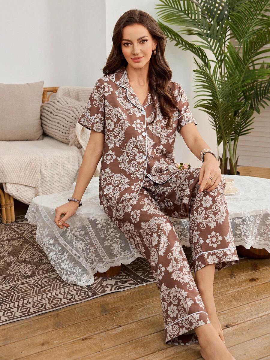 SHEIN Vacation Style Brown Totem Print Bubble Collar Short Sleeve Pants Women Pajama Set - Multicolor - View 1