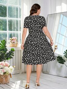 Reflora 大码裹身领收腰印花A字连衣裙，带口袋 - 彩色 - 查看 3