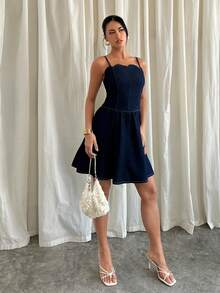 Siren Gaze 女士休闲度假通勤收腰牛仔吊带裙，夏季 - 深色水洗藍 - 查看 4