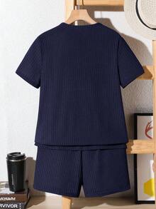 SHEIN Leap Crew Bộ đồ ngủ 2 món cho bé trai tuổi teen, gồm áo thun ngắn tay cài nút và quần short, kiểu dáng thường ngày. - Màu xanh hải quân - Xem 2
