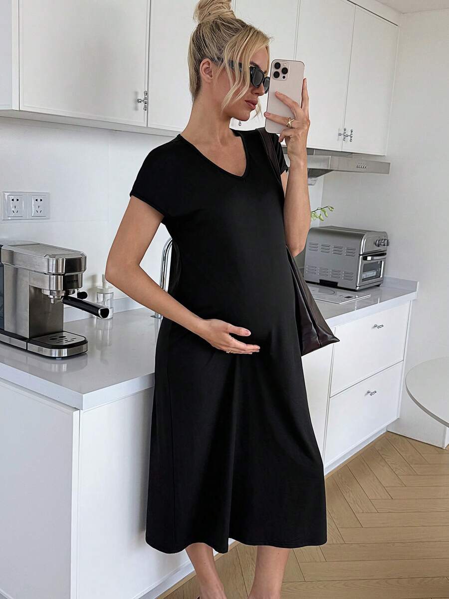 SHEIN Maternity Solid V-Neck Casual Short Sleeve Dress, Spring/Summer Black Maternity Dress Bump Friendly Dress Pregnancy Clothes Casual Black Dress Breastfeeding Dress Pregnancy Dress Maternity Casual Dress Pregnant Clothes Maternity Dress Casual - Black - View 1