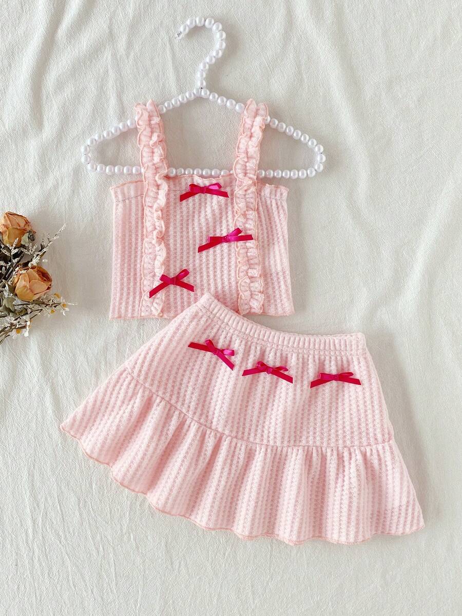 SHEIN Setelan Musim Panas Bayi Perempuan, Atasan Camisole Motif Bunga Lucu + Rok Menggemaskan, 2 Potongan - Berwarna merah muda - View 1