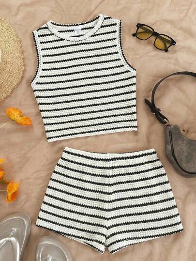 SHEIN Teen Girl Loose Casual Minimalist Textured Black & White Comfortable Round Neck Sleeveless Striped Tank Top And Shorts Set