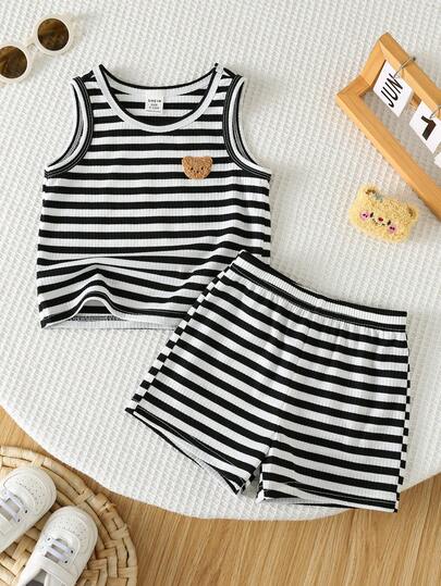 男婴休闲卡通熊条纹背心短裤睡衣套装，适合日常穿着、居家、睡眠和夏季户外玩耍