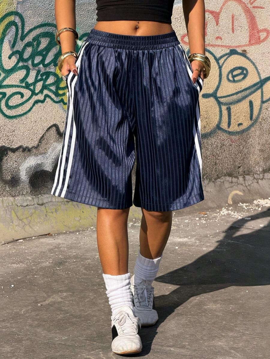 Muchica 女士编织带拼接休闲宽松百慕大短裤 - 寶藍色 - 查看 1