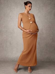MaterniChic Maternity Elegant Metal Shell Decor Camisole And Skirt 2 Pieces Set, Summer - Orange - View 4