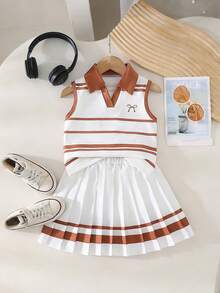 SHEIN Playful Pals 女童休闲简约学院风POLO领无袖短条纹字母印花背心套装，搭配松紧腰A字百褶短裙，返校季穿搭 - 棕色 - 查看 1