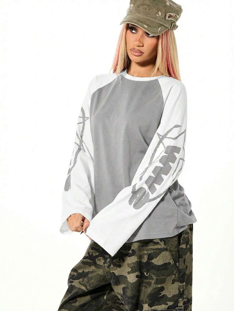 SUMWON WOMEN 그래픽 프린트가 있는 컬러 블록 스웨트셔츠