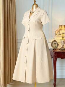 Rometta 大码女式时尚优雅翻领收腰单排扣短袖连衣裙，适合夏季通勤 - 杏色 - 查看 2