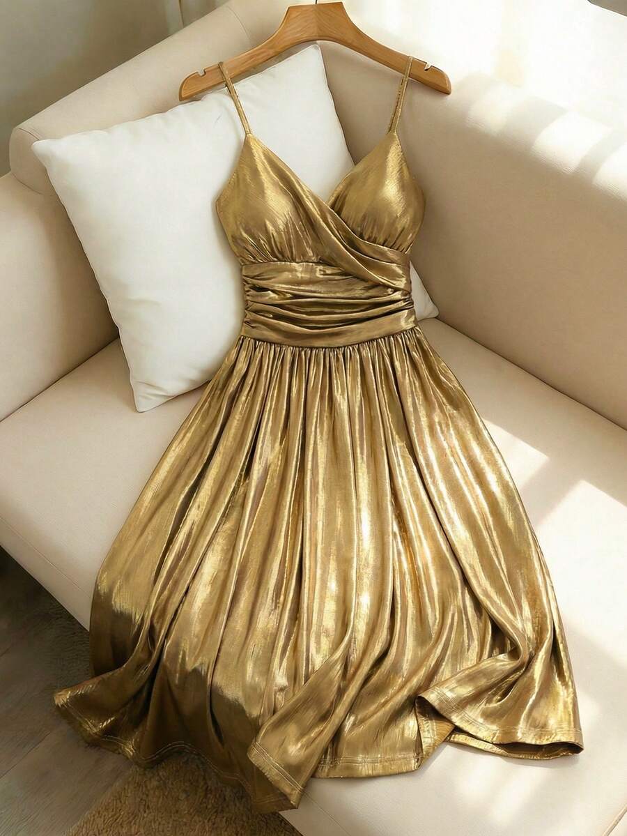 Franclia French Niche Spaghetti Strap Dress, Metal Series Slimming Dress - Gold - View 1