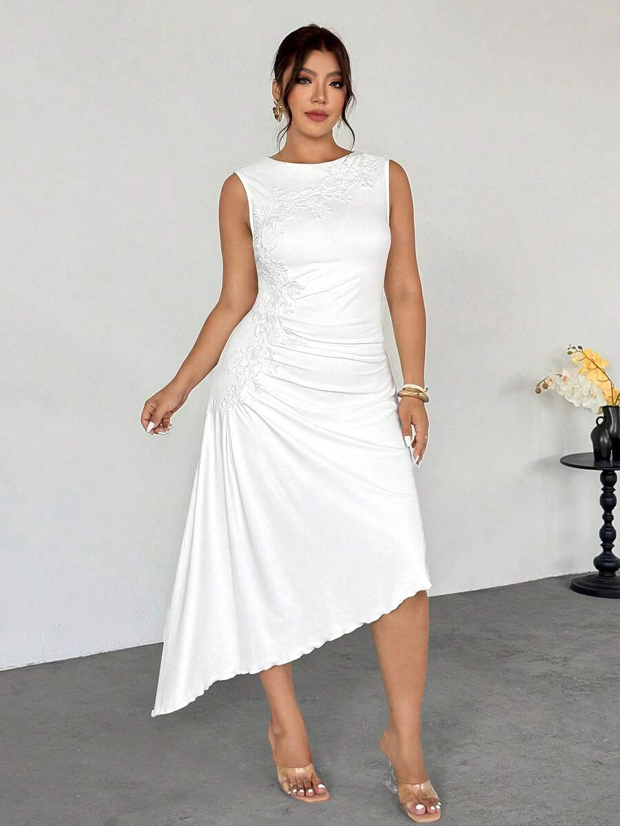 Firerie 女士优雅简约毕业/婚礼宾客连衣裙，白色无袖圆领腰部褶裥刺绣不对称下摆长款针织连衣裙，夏季 - 白色 - 查看 1