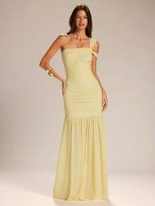 SHEIN BAE 女士纯黄色不对称肩部A字连衣裙，优雅度假裙，伴娘礼服，适合毕业季穿着 - 黃色 - 查看 3