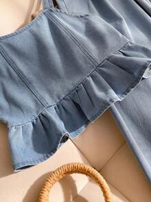 Genkimix Kids Bộ đồ 2 món cho bé gái tuổi teen, phong cách cổ điển, trang phục denim cho bé gái tuổi teen, mùa xuân/hè, màu denim xanh nhạt, áo hai dây denim lửng có bèo nhún, kết hợp với quần denim ống đứng dáng rộng màu xanh nhạt, chất liệu mềm mại và thoải mái, phù hợp cho tiệc tùng, đi học, đi làm, mặc hàng ngày. - Rửa nhẹ - Xem 4