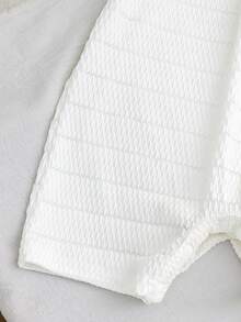 Bộ áo liền quần cho bé trai/bé gái sơ sinh, màu xanh lá cây, chất liệu vải jacquard mềm mại, thoải mái, phối màu tương phản, cổ bẻ, tay ngắn, khóa kéo nửa thân, có quần đùi hở đáy, thích hợp cho kỳ nghỉ, ở nhà và hoạt động ngoài trời. - trắng - Xem 5