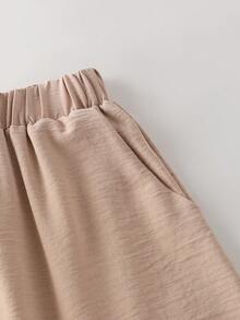 SHEIN Holidaya Holidaya 时尚商店 女士优雅 2026 春夏度假沙滩派对休闲印花条纹宽松前短后长蝙蝠袖优雅上衣和短裤两件套 希腊度假服装 女士短款套装 度假海岸服装 女士沙滩度假服装 女士两件套沙滩罩衫套装 女士夏季服装 女士度假套装 女士度假服装 女士休闲服装 女士春季服装 女士夏季服装 女士度假服装 沙滩装 - 棕色 - 查看 8