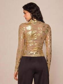 SHEIN Glamour 女士亮银色网眼套头衫，时尚约会之夜长袖T恤，适合派对、日常聚会等场合 - 卡其色 - 查看 2