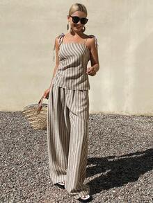 DAZY Set 2 pcs: Atasan Slim Fit Motif Garis-garis dan Celana Panjang Longgar Bergaris untuk Wanita - Putih - View 6