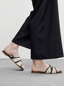 CUCCOO BIZCHIC Simple And Versatile Temperament Comfortable Fashion Generous Commuter Vacation Beach Flat Sandals - Apricot - View 3