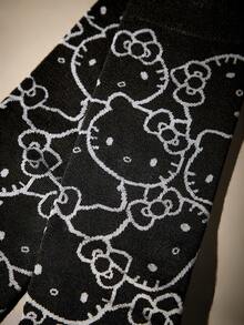 HELLO KITTY AND FRIENDS | SHEIN 1  Pair Soft & Breathable Moisture-Wicking Casual Women Mid-Calf Socks With Cat Pattern Fashionable Cute Cartoon Black Crew Socks Reinforced Toe & Heel For Durability All Season All-Match Summer Winter,Graphics Socks - màu đen - Xem 3